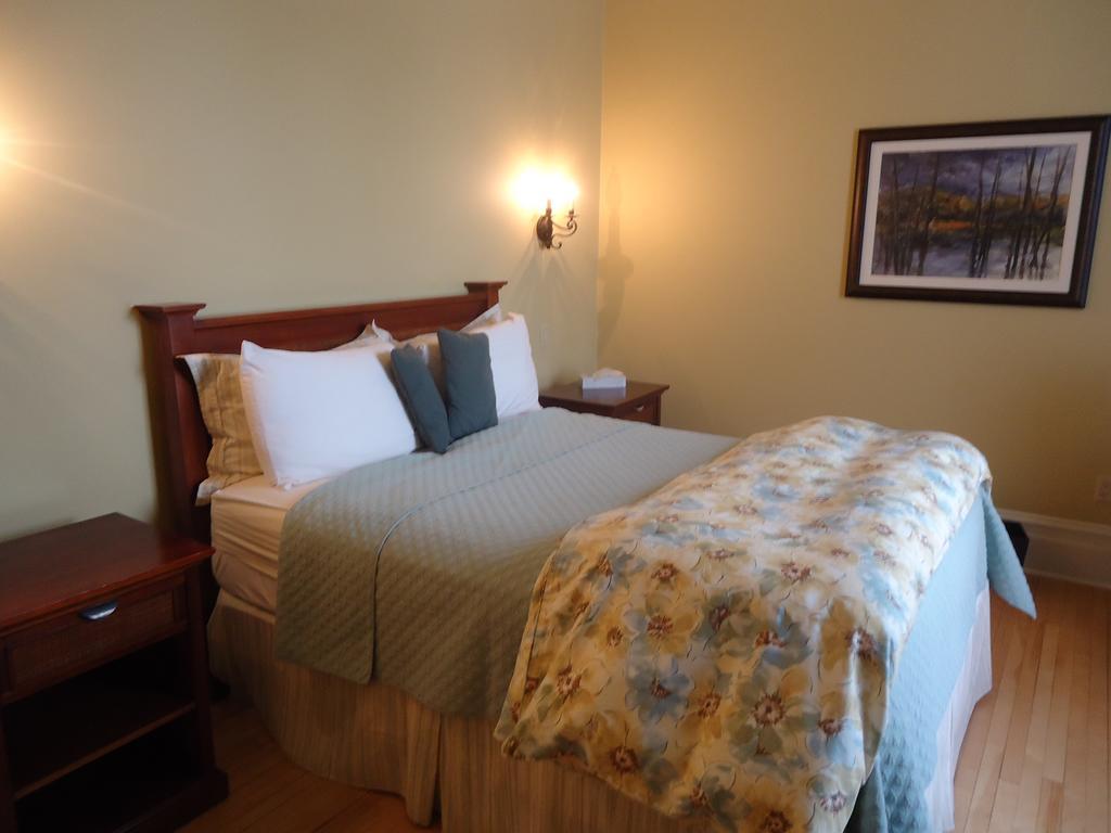Hotel Maison Tait House Shediac Exterior foto
